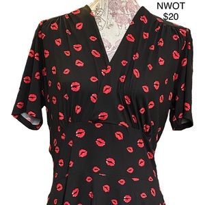 Paisley Raye “Lips” Dress NWOT